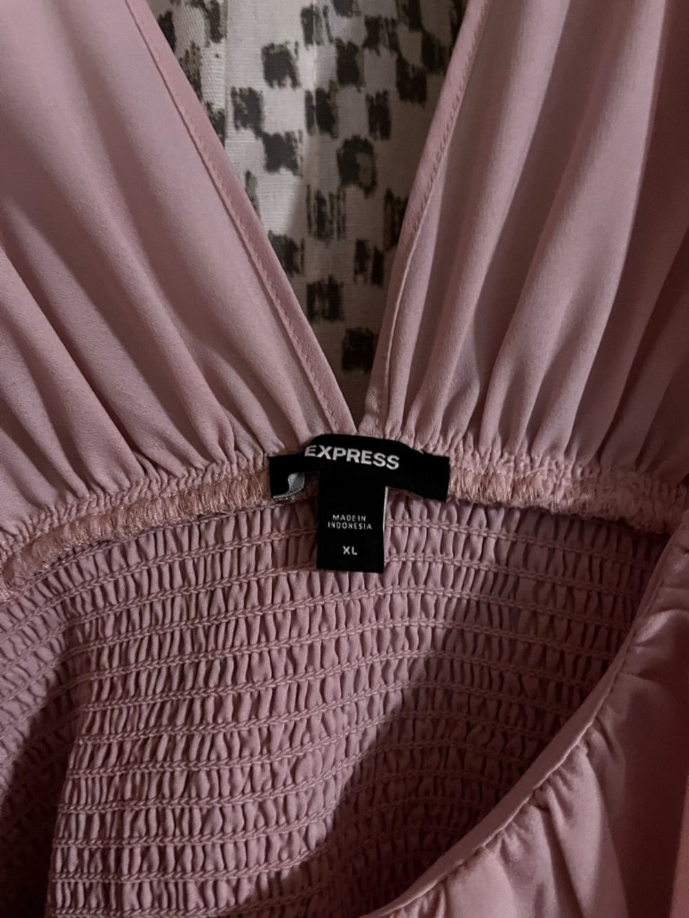 Express Blush Pink Flutter Sleeve Peplum V-Neck Top - Picture 3 of 4